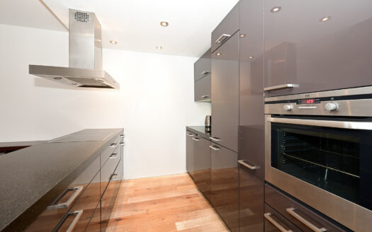 Pronájem bytu 5+kk, 142 m² – Praha, Hrdlořezy, ulice Mezilehlá