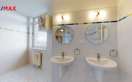 Pronájem bytu 4+kk, 186 m² – Praha, Stodůlky, ulice Petržílkova