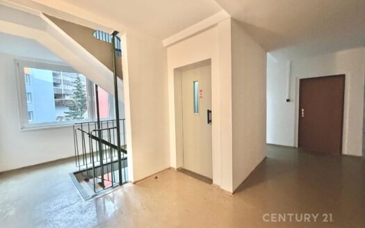 Prodej bytu 2+1, 50 m² – Praha, Vysočany, ulice Na břehu