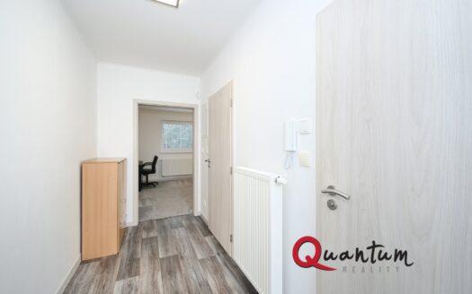 Pronájem bytu 1+1, 36 m² – Praha, Březiněves, ulice Na horce