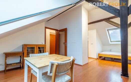 Pronájem bytu 1+kk, 36 m² – Praha, Ruzyně, ulice Sobínská