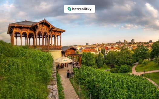 Prodej bytu 1+kk, 38 m² – Praha, Vršovice, ulice Vršovická