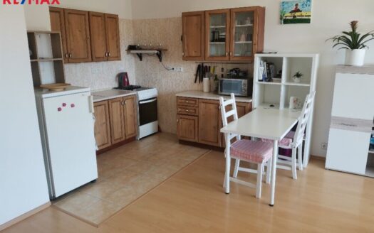 Pronájem bytu 2+kk, 57 m² – Praha, Zličín, ulice Věstonická