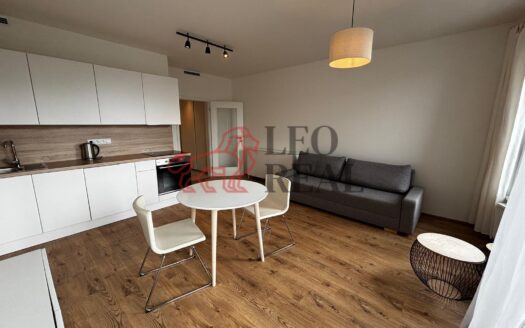 Pronájem bytu 1+kk, 35 m² – Praha, Modřany, ulice Komořanská