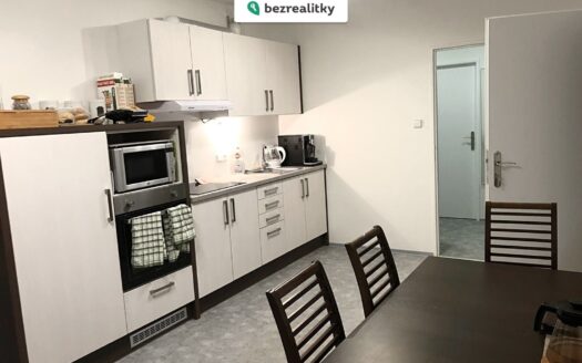 Prodej bytu 4+1, 68 m² – Praha, Prosek, ulice Mimoňská