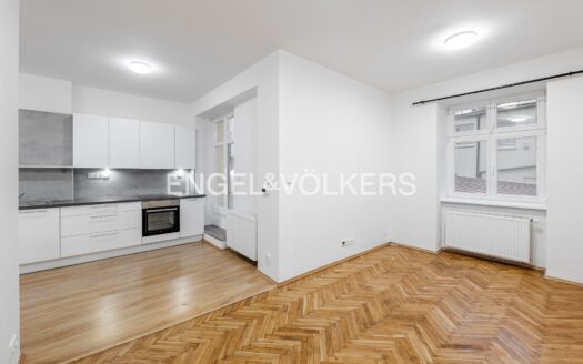 Pronájem bytu 1+kk, 42 m² – Praha, Bubeneč, ulice Sládkova