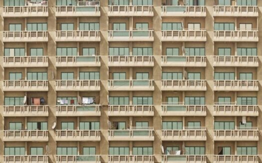 Družstevní byt může být skvělý deal. Ale pozor na „účelová družstva“ a riziko vyloučení