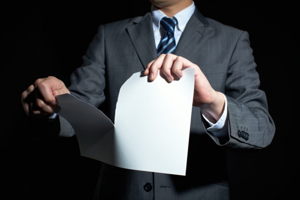 Výpověď nájmu bytu důvody, lhůty, doručení, výpověď dohodou a nejčastější chyby