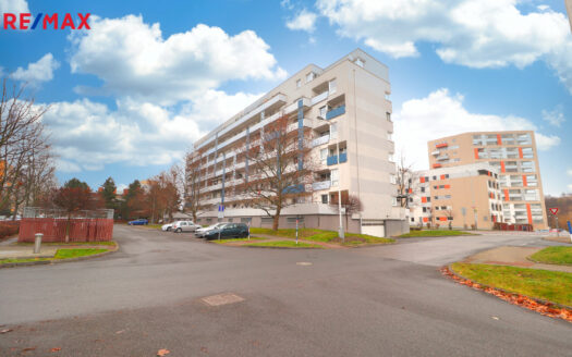 Pronájem bytu 3+kk, 64 m² – Praha, Horní Měcholupy, ulice Hornoměcholupská