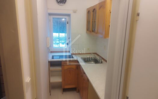 Pronájem bytu 1+1, 35 m² – Praha, Kunratice, ulice Mašatova