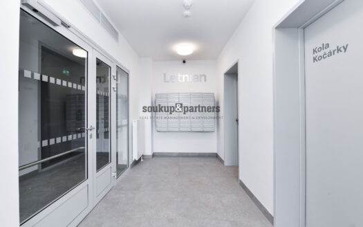 Prodej bytu 1+kk, 28 m² – Praha, Letňany, ulice Tupolevova