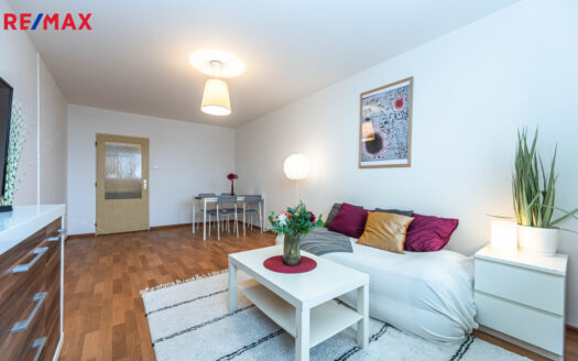 Prodej bytu 2+kk, 55 m² – Praha, Kobylisy, ulice Klíčanská