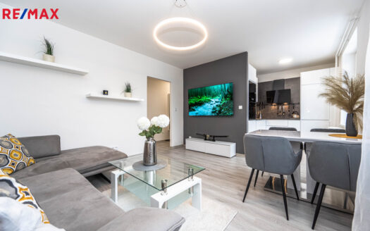 Prodej bytu 4+kk, 83 m² – Praha, Smíchov, ulice Fráni Šrámka