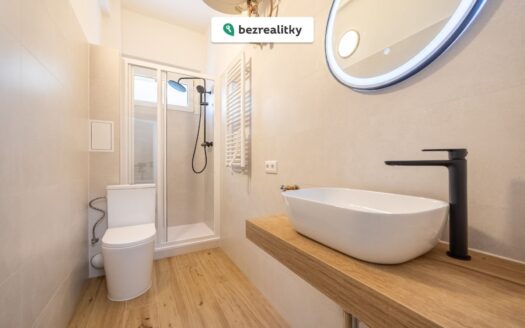 Prodej bytu 1+kk, 31 m² – Praha, Břevnov, ulice Patočkova