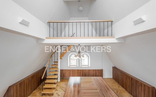 Pronájem bytu 4+1, 223 m² – Praha, Josefov, ulice Pařížská