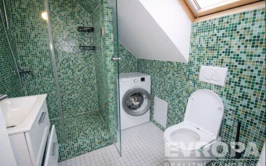 Pronájem bytu 2+kk, 50 m² – Praha, Suchdol, ulice Budyňská