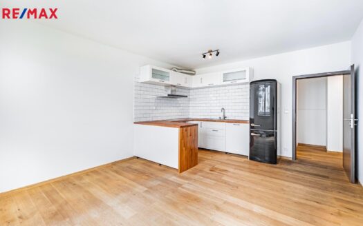 Pronájem bytu 2+kk, 52 m² – Praha, Stodůlky, ulice Svitákova