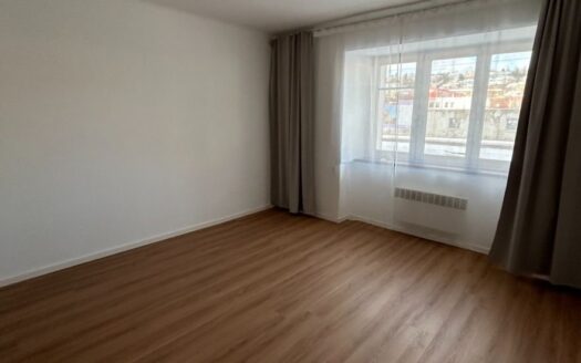 Prodej bytu 1+kk, 32 m² – Praha, Vysočany, ulice Kolbenova