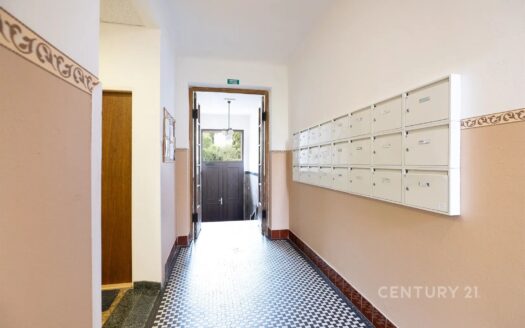 Prodej bytu 1+kk, 18 m² – Praha, Nusle, ulice Na dolinách