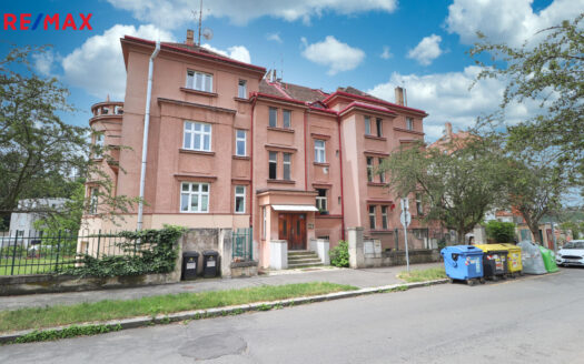Pronájem bytu 2+kk, 48 m² – Praha, Libeň, ulice Valčíkova