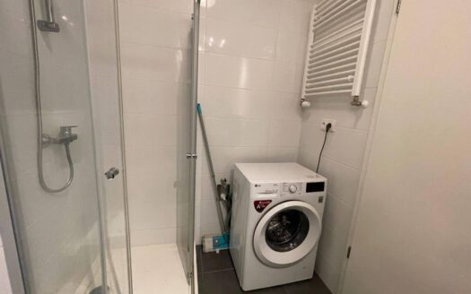 Pronájem bytu 2+kk, 46 m² – Praha, Libeň, ulice Novovysočanská