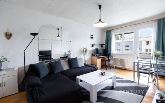 Pronájem bytu 2+1, 56 m² – Praha, Malešice, ulice Káranská