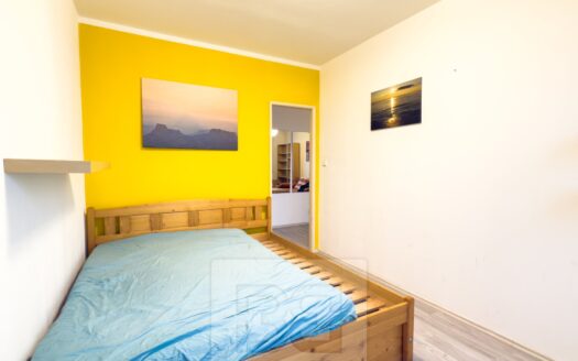 Pronájem bytu 2+kk, 42 m² – Praha, Bohnice, ulice Zelenohorská