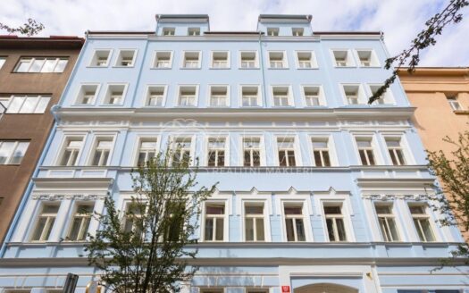 Pronájem bytu 1+kk, 29 m² – Praha, Vinohrady, ulice Záhřebská