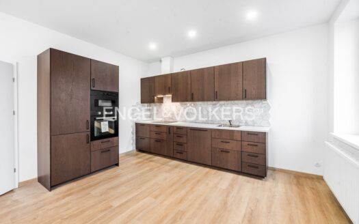 Pronájem bytu 3+kk, 98 m² – Praha, Vršovice, ulice Na louži