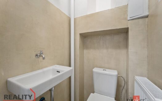 Pronájem bytu 3+1, 72 m² – Praha, Karlín, ulice Sokolovská