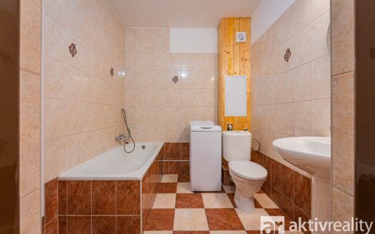 Pronájem bytu 2+kk, 54 m² – Praha, Strašnice, ulice Královická