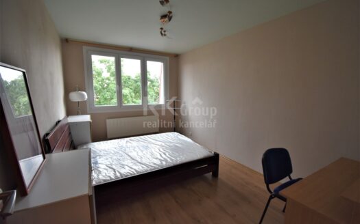 Pronájem bytu 2+kk, 68 m² – Praha, Kobylisy, ulice Služská