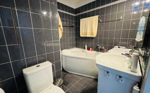 Pronájem bytu 2+kk, 44 m² – Praha, Bohnice, ulice Katovická