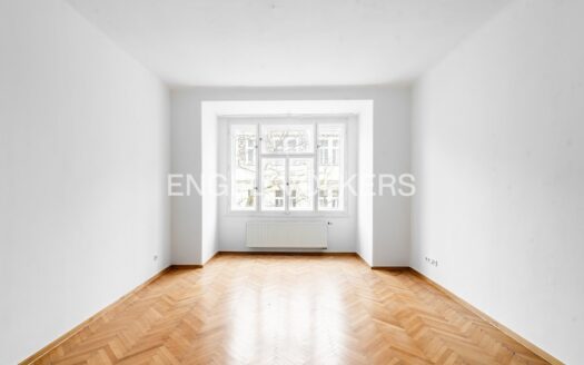 Pronájem bytu 3+kk, 84 m² – Praha, Smíchov, ulice U Nikolajky