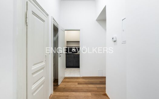 Pronájem bytu 1+1, 29 m² – Praha, Karlín, ulice Kaizlovy sady