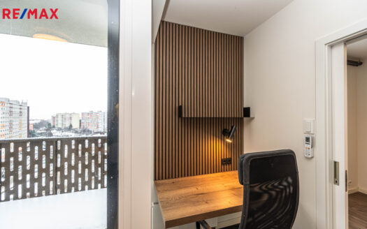 Pronájem bytu 2+kk, 43 m² – Praha, Stodůlky, ulice Mukařovského