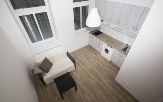Pronájem bytu 1+kk, 21 m² – Praha, Smíchov, ulice Radlická