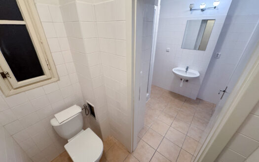 Pronájem bytu 1+kk, 34 m² – Praha, Nové Město, ulice Trojická