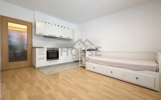 Prodej bytu 1+kk, 34 m² – Praha, Zličín, ulice Míšovická