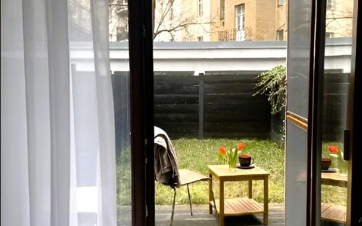 Pronájem bytu 1+kk, 50 m² – Praha, Vinohrady, ulice Francouzská