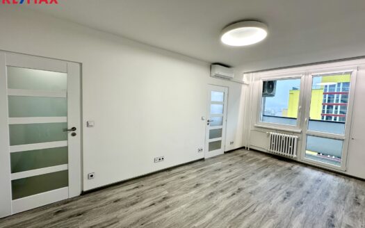 Pronájem bytu 2+1, 52 m² – Praha, Vršovice, ulice Turkmenská