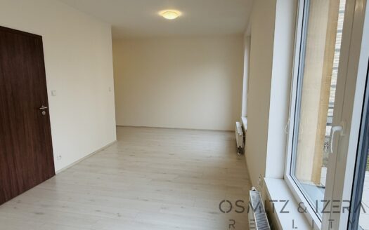 Pronájem bytu 1+kk, 35 m² – Praha, Horní Měcholupy, ulice Padovská