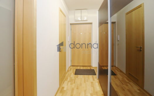 Pronájem bytu 2+kk, 56 m² – Praha, Žižkov, ulice Jeseniova