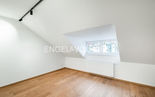 Pronájem bytu 2+kk, 74 m² – Praha, Smíchov, ulice Ostrovského