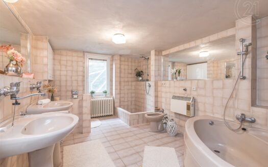 Prodej bytu 5+kk, 157 m² – Praha, Lysolaje, ulice Lysolajské údolí