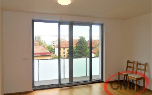 Pronájem bytu 1+kk, 37 m² – Praha, Kobylisy, ulice Čumpelíkova