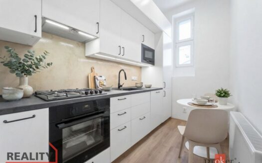 Pronájem bytu 3+1, 72 m² – Praha, Karlín, ulice Sokolovská