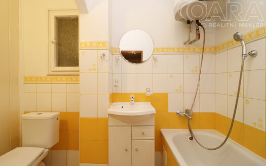 Pronájem bytu 1+1, 45 m² – Praha, Kobylisy, ulice Davídkova