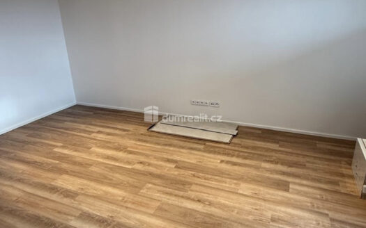 Pronájem bytu 3+kk, 70 m² – Praha, Modřany, ulice Angelovova