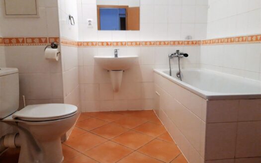 Pronájem bytu 1+kk, 35 m² – Praha, Strašnice, ulice Názovská